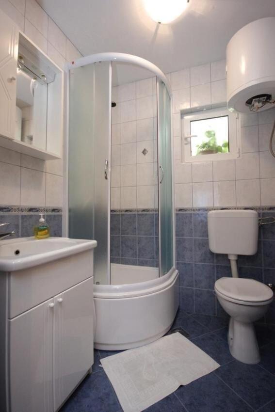 Apartments Zoki - Great Location Close To The Sea Вис Экстерьер фото