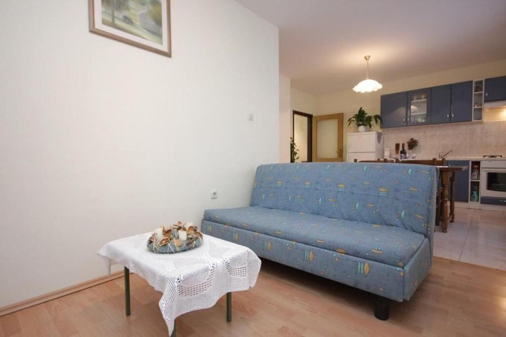 Apartments Zoki - Great Location Close To The Sea Вис Экстерьер фото