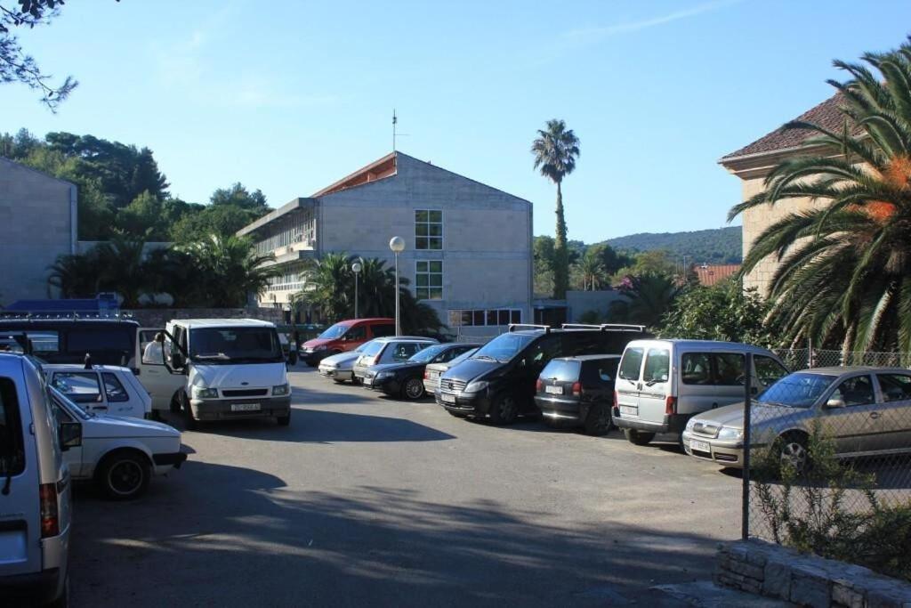 Apartments Zoki - Great Location Close To The Sea Вис Экстерьер фото